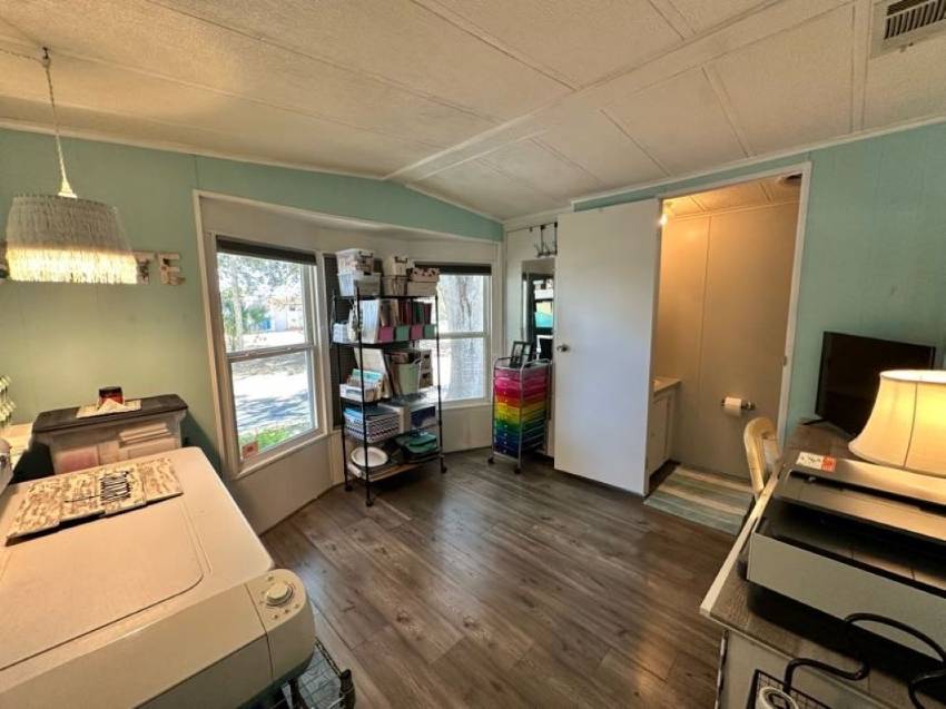 537 Chickasaw Loop a Winter Haven, FL Mobile or Manufactured Home for Sale